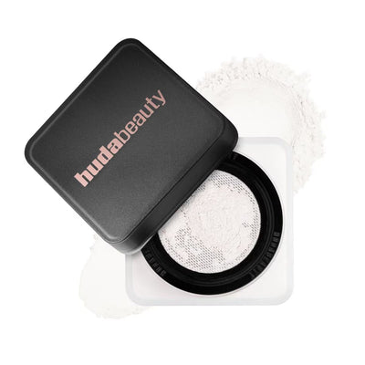 Easy Bake Loose Baking & Setting Powder de Huda Beauty MAYOREO